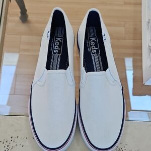 Keds Women's White and Navy Slip-On Flats